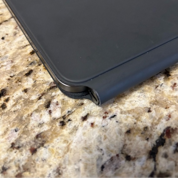 2021 iPad Pro - 11” - Picture 13 of 16